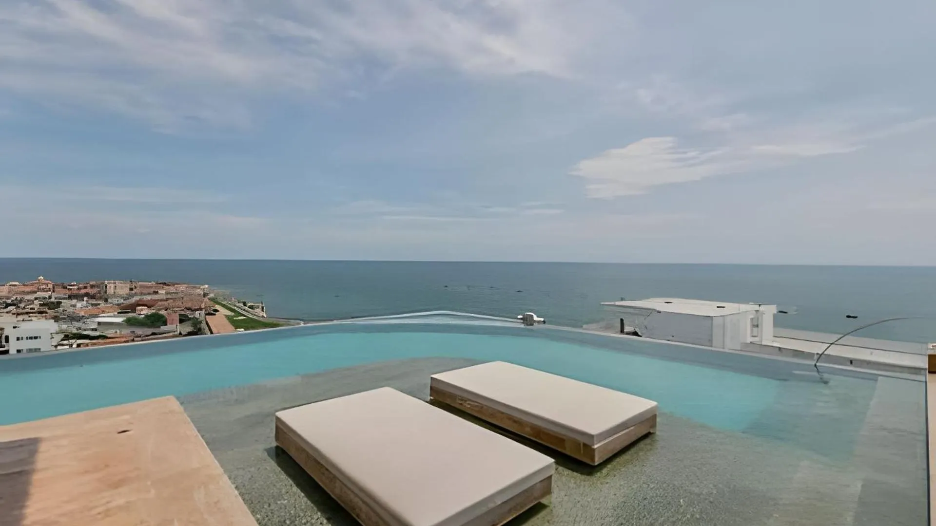 Luxury Exlusive Panoramic View & Historic Center Apartment Cartagena